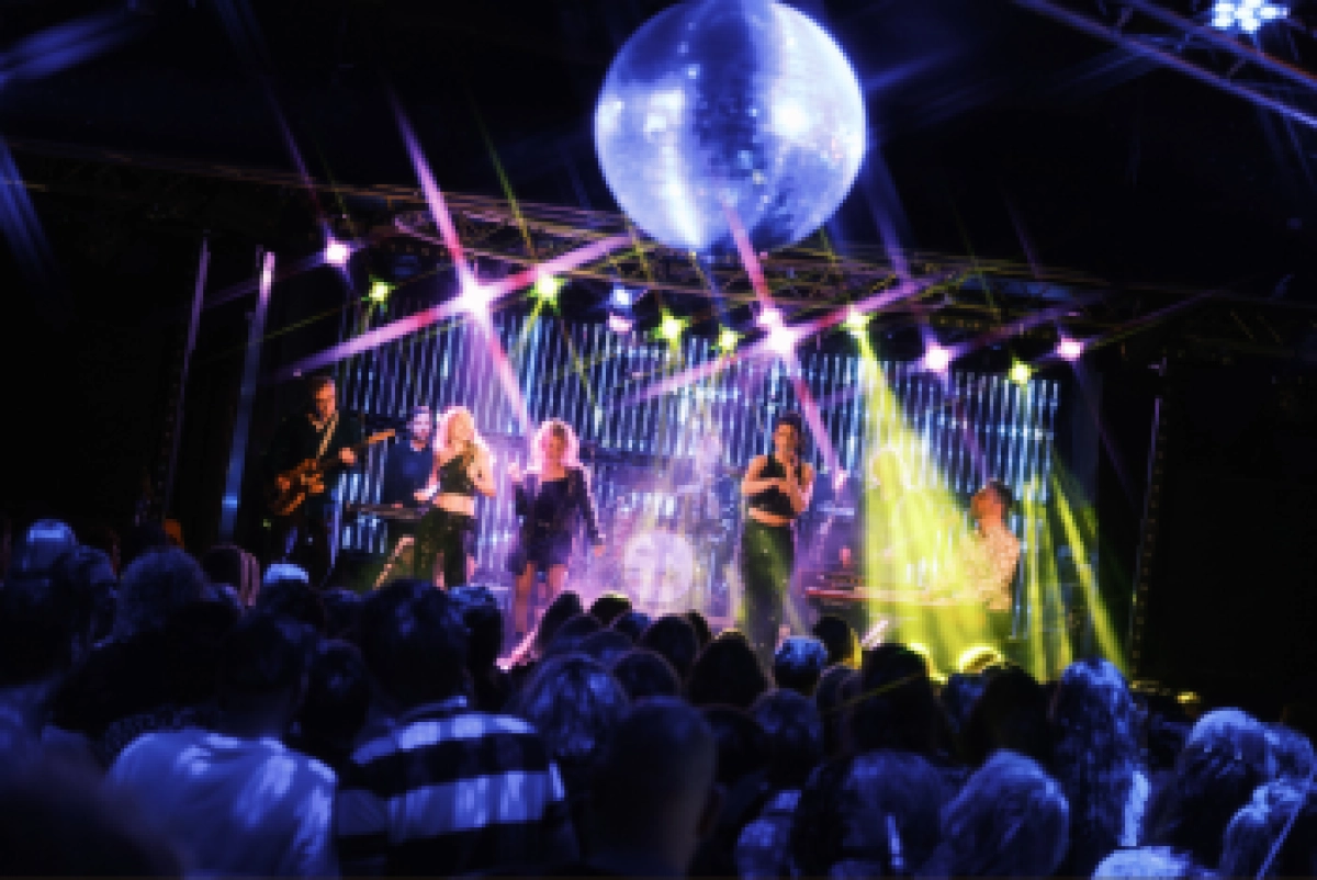 Gimme! Gimme! Gimme! ✰ ABBA Tribute
